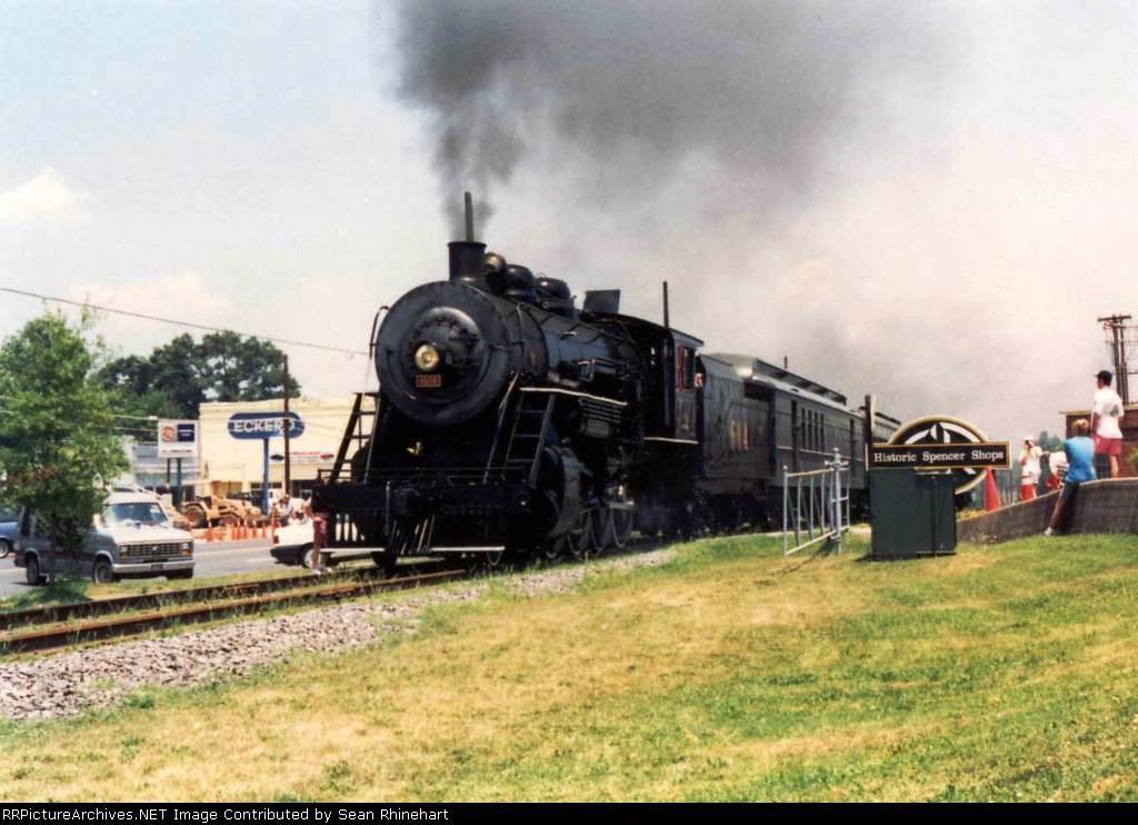 SOU 604 at Spencer Shops